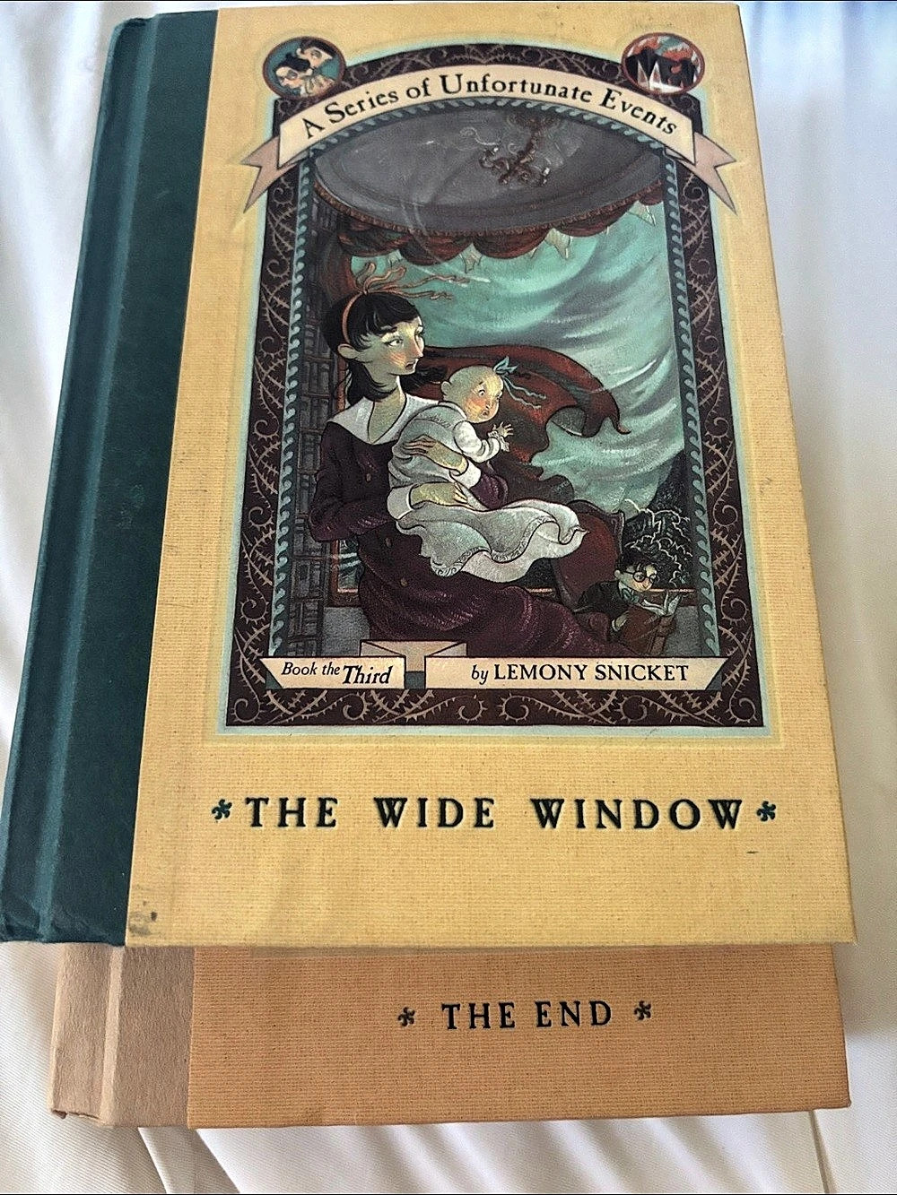 3/$20 A Series of Unfortunate Events: The Wide Window / The End
